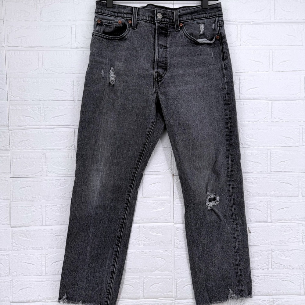 Levi's Wedgie Straight Jeans Women 29 Gray Distressed Denim Raw Hem
